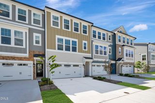 10031 Secluded Gdn Drive 161, Apex, NC 27523