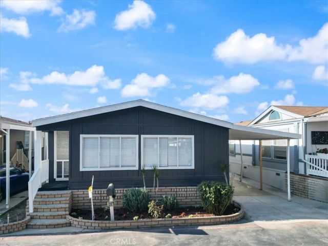 201 Road Runner, Fountain Valley, CA 92708