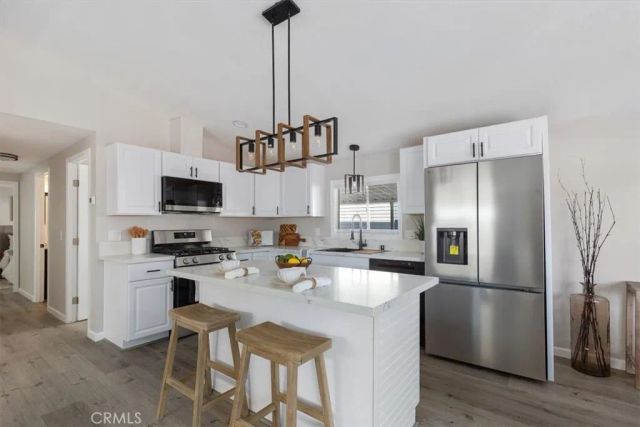 201 Road Runner, Fountain Valley, CA 92708