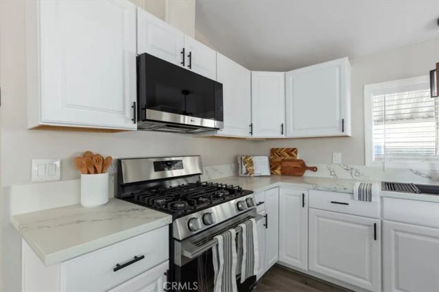 201 Road Runner, Fountain Valley, CA 92708