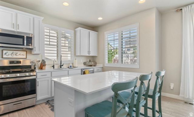 1295 E GRANITE PEAK RD, Eagle Mountain, UT 84005