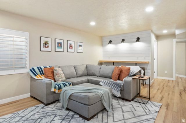 1295 E GRANITE PEAK RD, Eagle Mountain, UT 84005