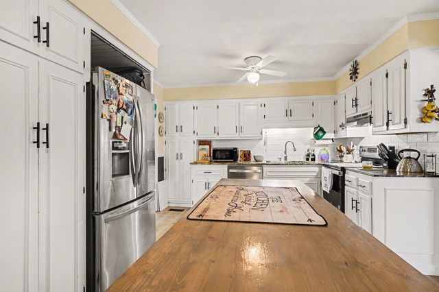 1607 McDermott St., Conway, SC 29526