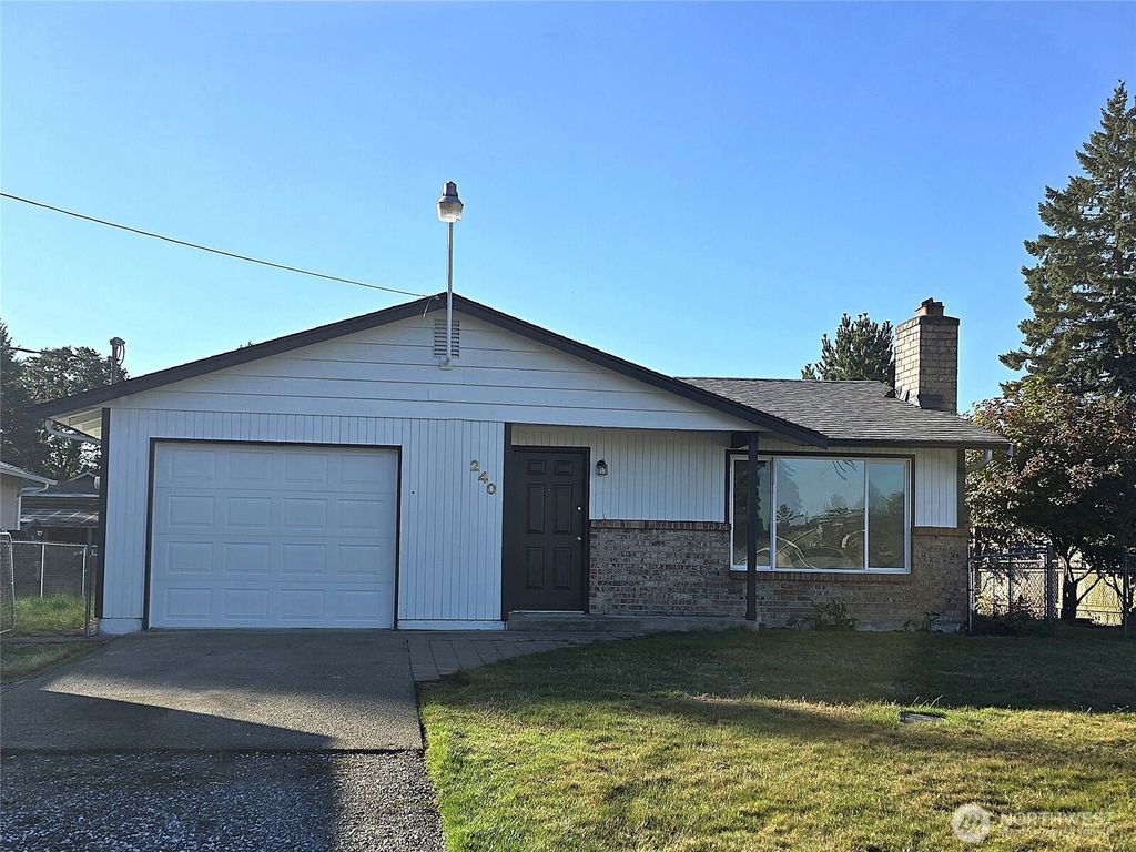 240 170th St E, Spanaway, WA 98387