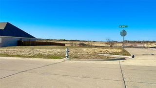 1900 Lake Tahoe Lane, Cleburne, TX 76033