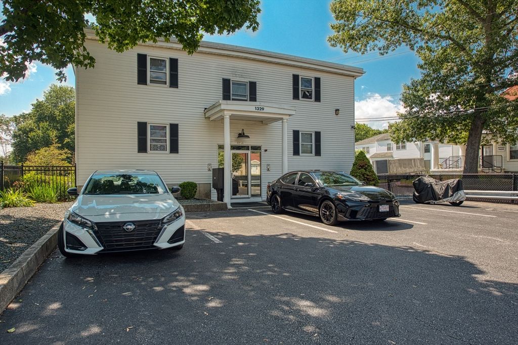 1329 Main 7, Brockton, MA 02301