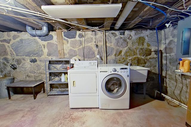 731 N Rolland Road, Sherman Twp, MI 48893