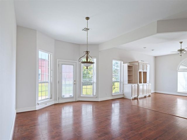 10513 S Santa Fe Avenue, Oklahoma City, OK 73170