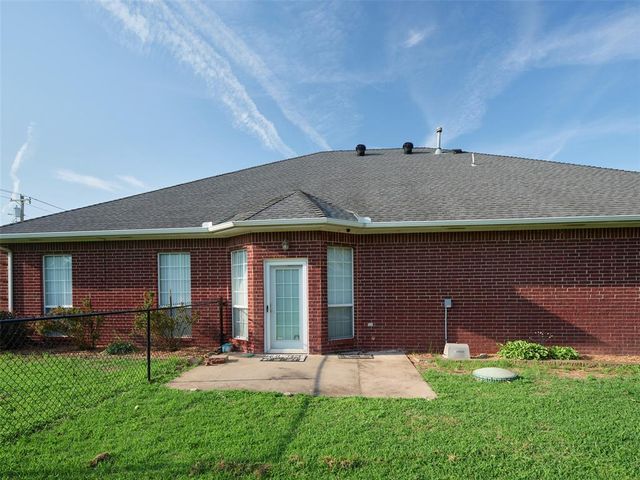 10513 S Santa Fe Avenue, Oklahoma City, OK 73170