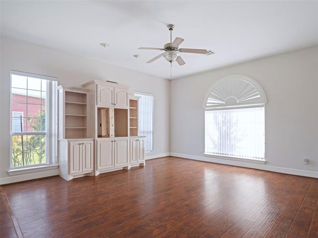 10513 S Santa Fe Avenue, Oklahoma City, OK 73170