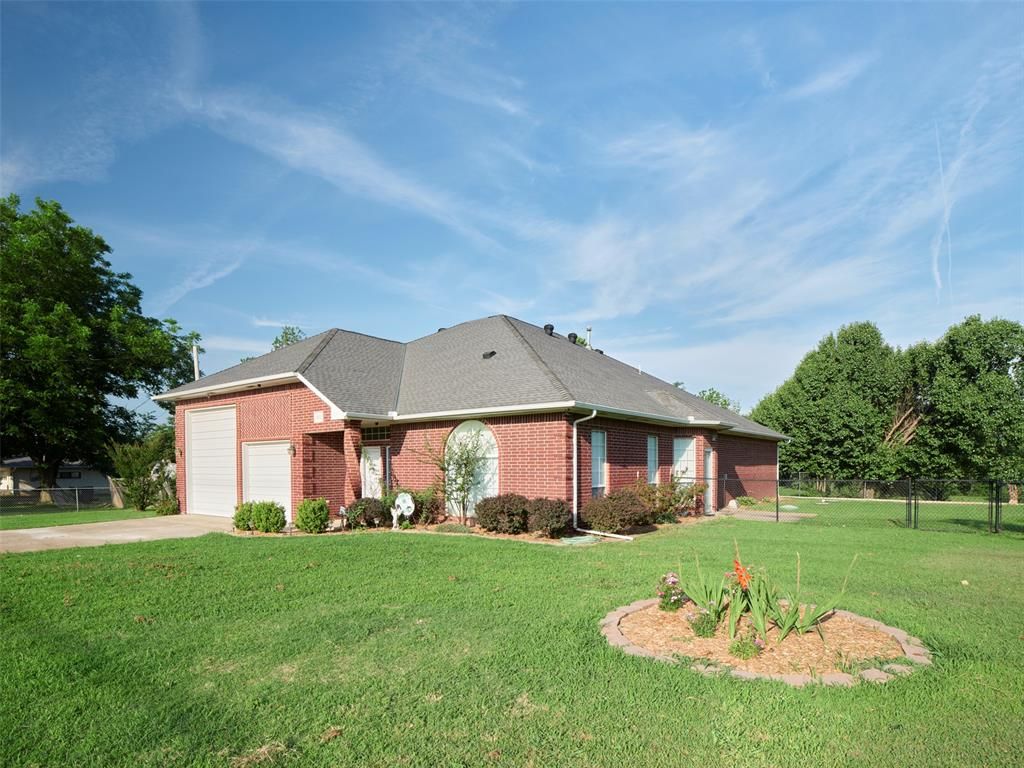 10513 S Santa Fe Avenue, Oklahoma City, OK 73170