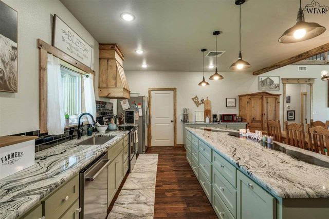 2411 RIFLE RANGE ROAD, Iowa Park, TX 76367