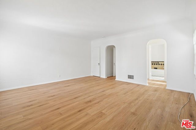 9221 Alcott Street 2, Los Angeles, CA 90035