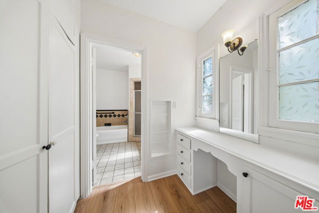 9221 Alcott Street 2, Los Angeles, CA 90035