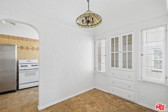 9221 Alcott Street 2, Los Angeles, CA 90035