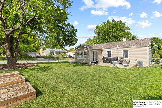 3254 S 77 Avenue, Omaha, NE 68124