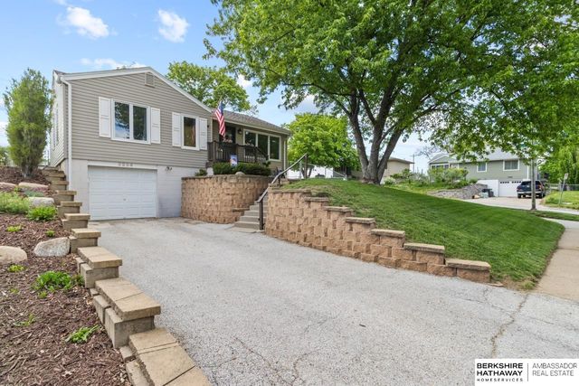 3254 S 77 Avenue, Omaha, NE 68124