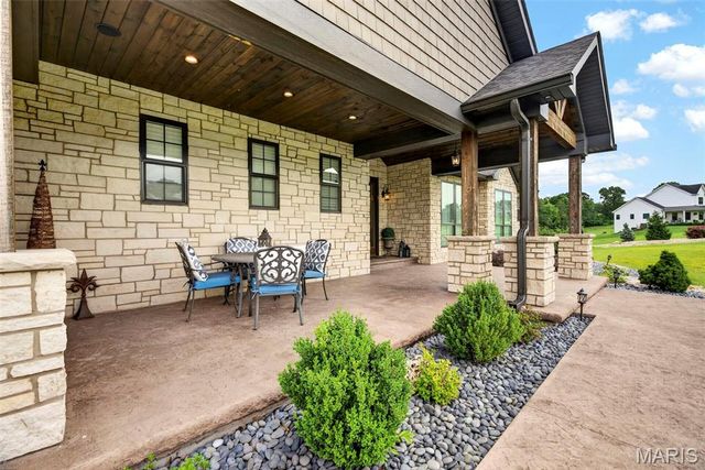 992 Foggy Court, Washington, MO 63090