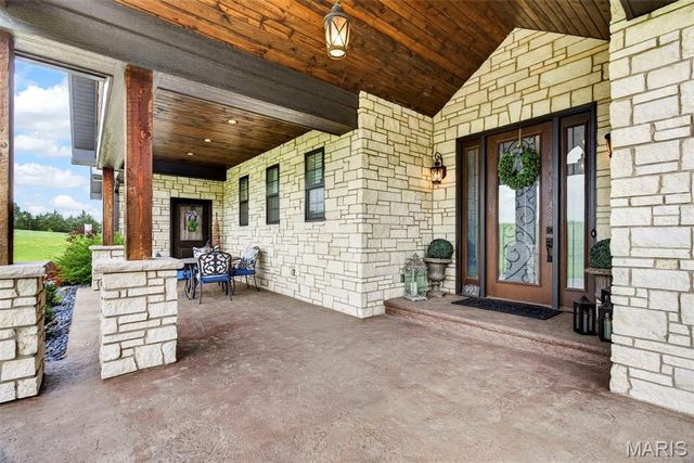 992 Foggy Court, Washington, MO 63090