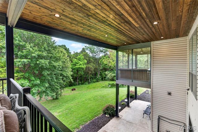992 Foggy Court, Washington, MO 63090