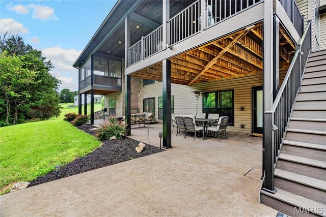 992 Foggy Court, Washington, MO 63090