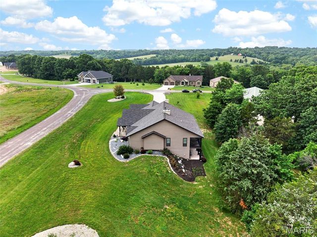 992 Foggy Court, Washington, MO 63090