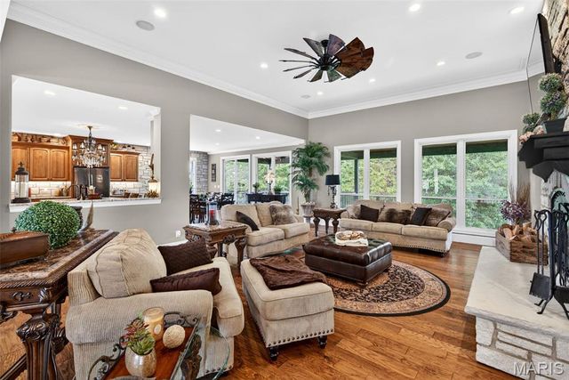 992 Foggy Court, Washington, MO 63090