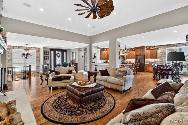 992 Foggy Court, Washington, MO 63090