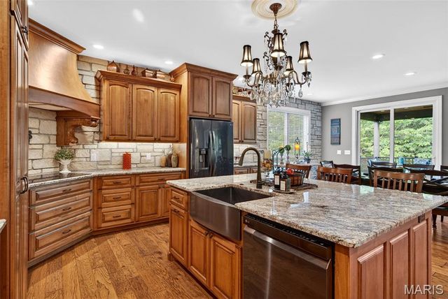 992 Foggy Court, Washington, MO 63090