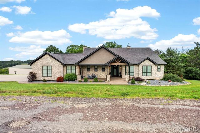 992 Foggy Court, Washington, MO 63090