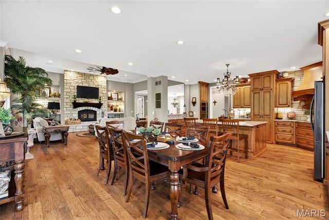 992 Foggy Court, Washington, MO 63090