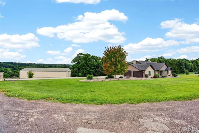 992 Foggy Court, Washington, MO 63090