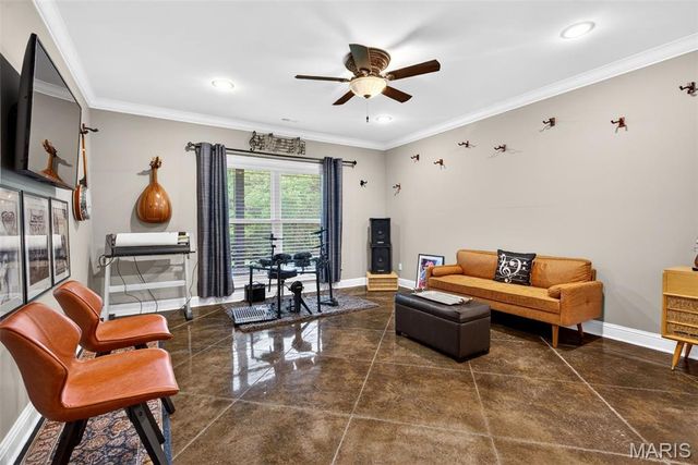 992 Foggy Court, Washington, MO 63090