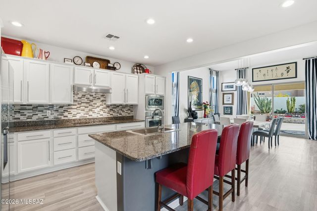 31953 S Misty Basin Road, Oracle, AZ 85623