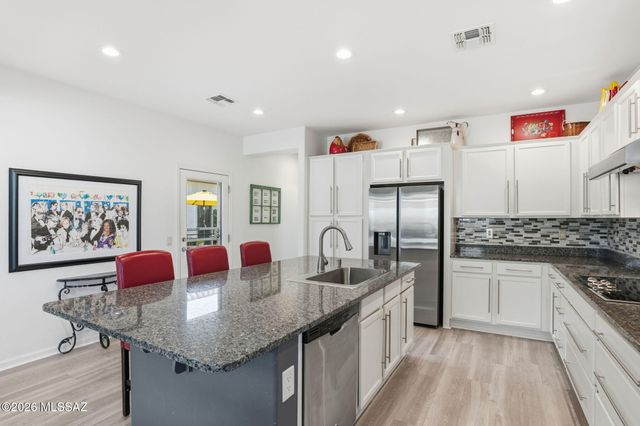 31953 S Misty Basin Road, Oracle, AZ 85623