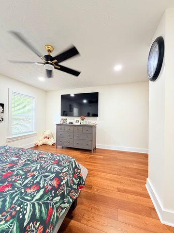 1102 N Tibbs Avenue, Indianapolis, IN 46222