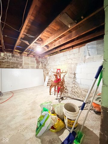 1102 N Tibbs Avenue, Indianapolis, IN 46222