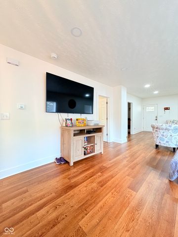 1102 N Tibbs Avenue, Indianapolis, IN 46222