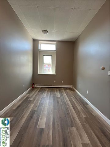 23 Belvidere Street 306, Nazareth Boro, PA 18064