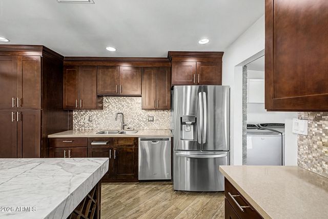 8326 E HUBBELL Street, Scottsdale, AZ 85257