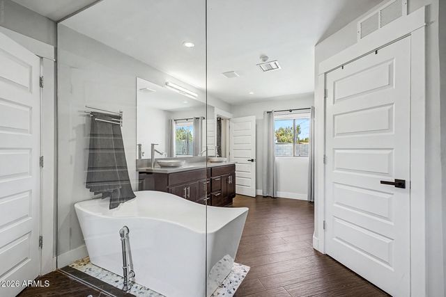 8326 E HUBBELL Street, Scottsdale, AZ 85257