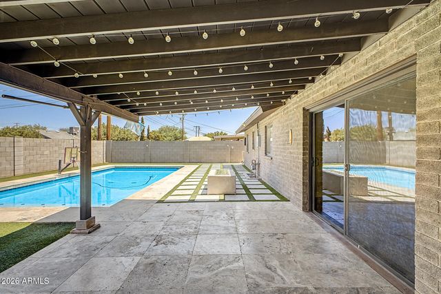 8326 E HUBBELL Street, Scottsdale, AZ 85257