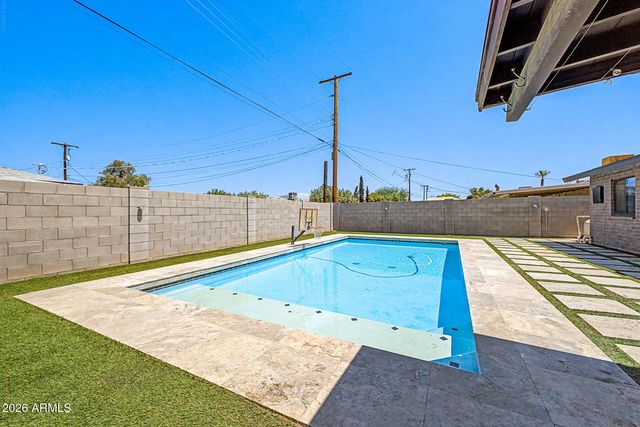 8326 E HUBBELL Street, Scottsdale, AZ 85257