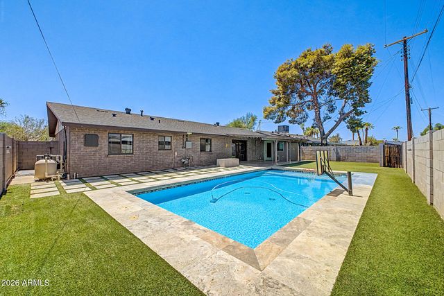 8326 E HUBBELL Street, Scottsdale, AZ 85257