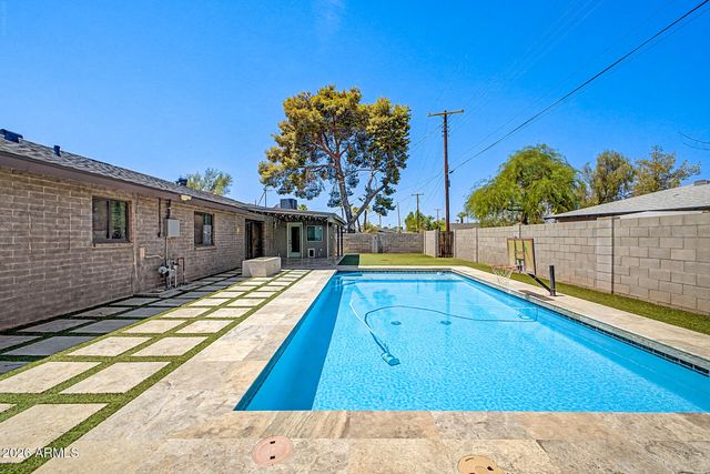 8326 E HUBBELL Street, Scottsdale, AZ 85257