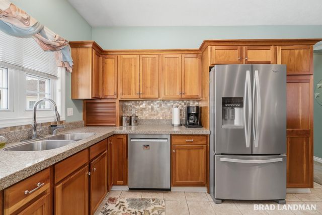 2196 Boardwalk Court, Wayland, MI 49348