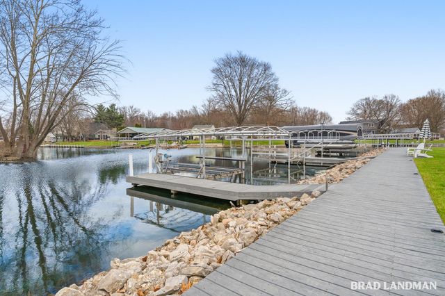 2196 Boardwalk Court, Wayland, MI 49348