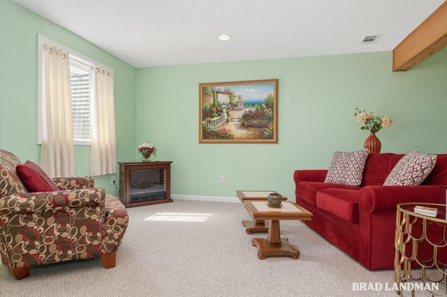 2196 Boardwalk Court, Wayland, MI 49348