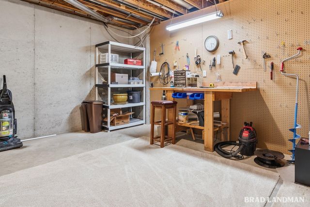 2196 Boardwalk Court, Wayland, MI 49348