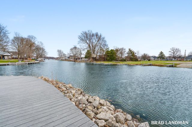 2196 Boardwalk Court, Wayland, MI 49348